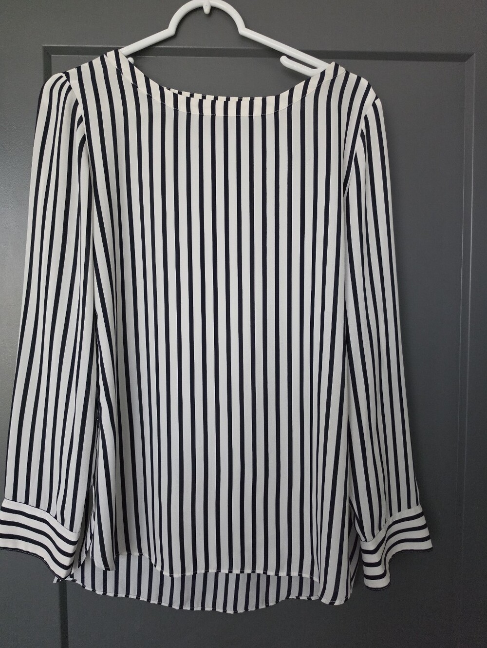 Banaba Striped Long-Sleeve Boatneck Top - White & Navy